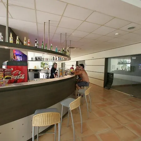 Four Points By Sheraton Sunny فندق