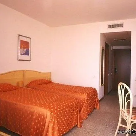 Four Points By Sheraton Sunny فندق