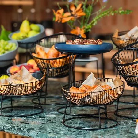 فندق Four Points By Sheraton Sunny ساني بيتش