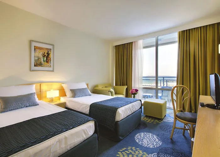 Four Points By Sheraton Sunny ホテル 4*