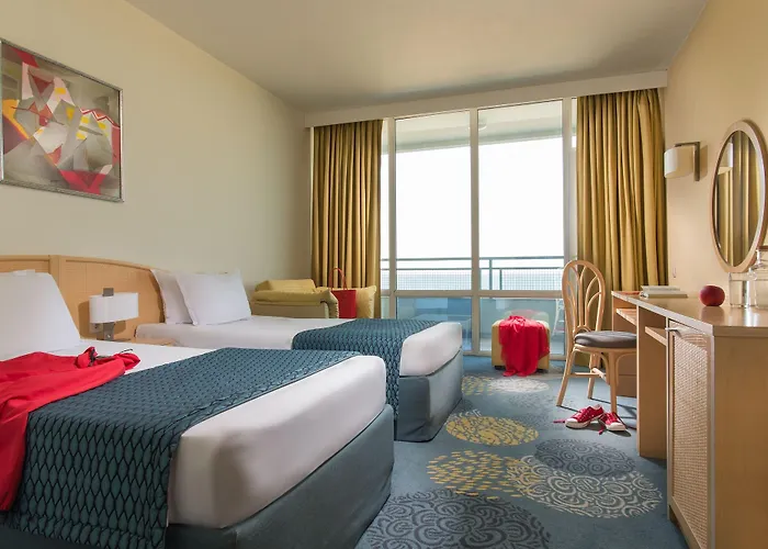 ホテル Four Points By Sheraton Sunny