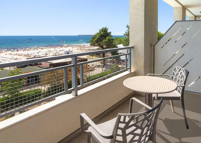 ホテル Four Points By Sheraton Sunny 4*