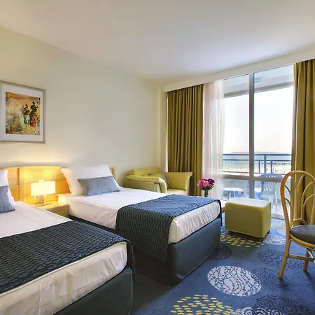 Four Points By Sheraton Sunny Hotel 4*