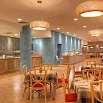 Four Points By Sheraton Sunny Hotel 4*