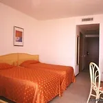 Four Points By Sheraton Sunny Hotel