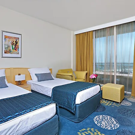 Four Points By Sheraton Sunny ساني بيتش