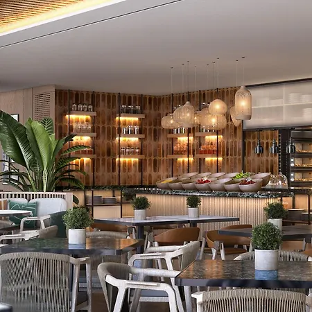 酒店 Four Points By Sheraton Sunny 4*