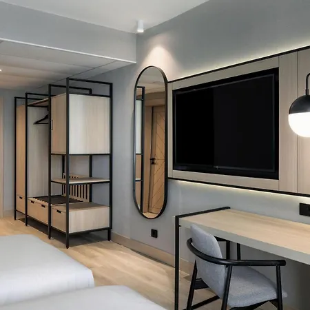 Four Points By Sheraton Sunny فندق