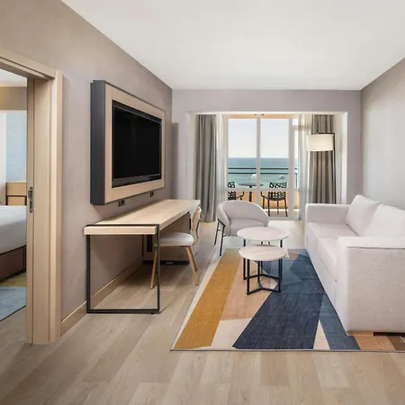 فندق Four Points By Sheraton Sunny