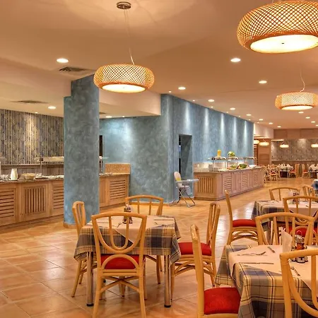 Four Points By Sheraton Sunny Hotel 4*