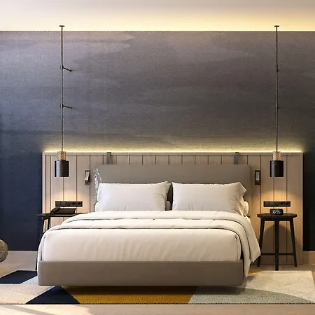 Four Points By Sheraton Sunny 4*